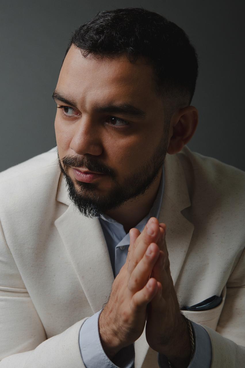 Shelton César